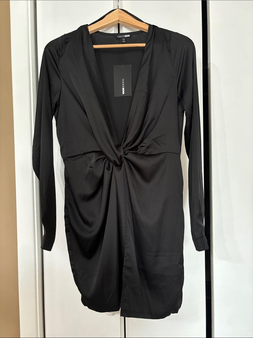 NWT Fashion Nova Black Long Sleeve Twist-Knot V-Neck SUGAR FREE Dress